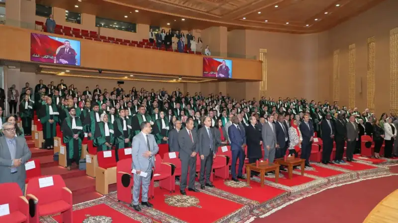قضاة الفوج 47 يؤدون اليمين القانونية بعد المصادقة المولوية السامية