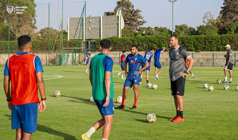 المغرب أتلتيك تطوان يفتتح موسمه الجديد بطموحات متجددة واستقرار إداري وتقني