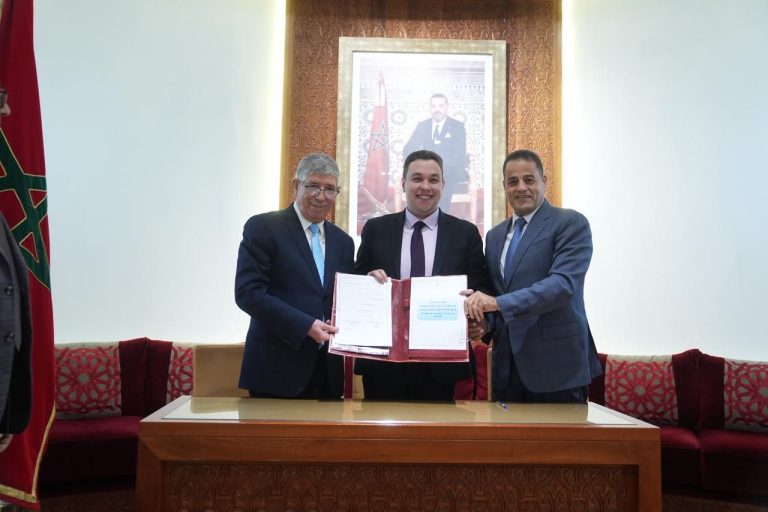 شبيبة البام توقع اتفاقية شراكة مع فريقي الحزب بالبرلمان شبيبة البام