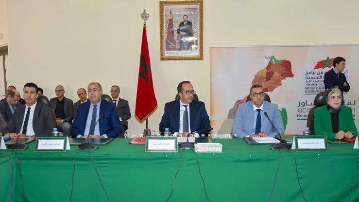 الحسيمة بين دينامية العامل الجديد ومطالب بتفعيل المراقبة: دعوات لإنهاء مظاهر التراخي في تدبير الشأن المحلي