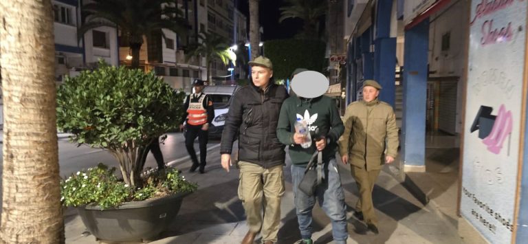 الحسيمة: مطالب بفتح ملحقة الميناء تكشف جدلاً حول تسريب المعطيات الإدارية إلى صفحات فايسبوكية