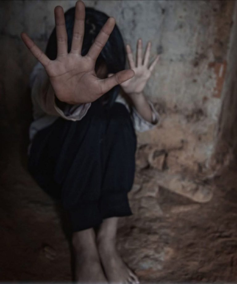 العثور على قاصر في ظروف غامضة بإقليم تاونات يثير صدمة وسط الساكنة