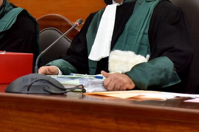 إيداع القاضي وليد الطلبي سجن العرجات على خلفية شبهات تواصل مع شخص مبحوث عنه دوليًا