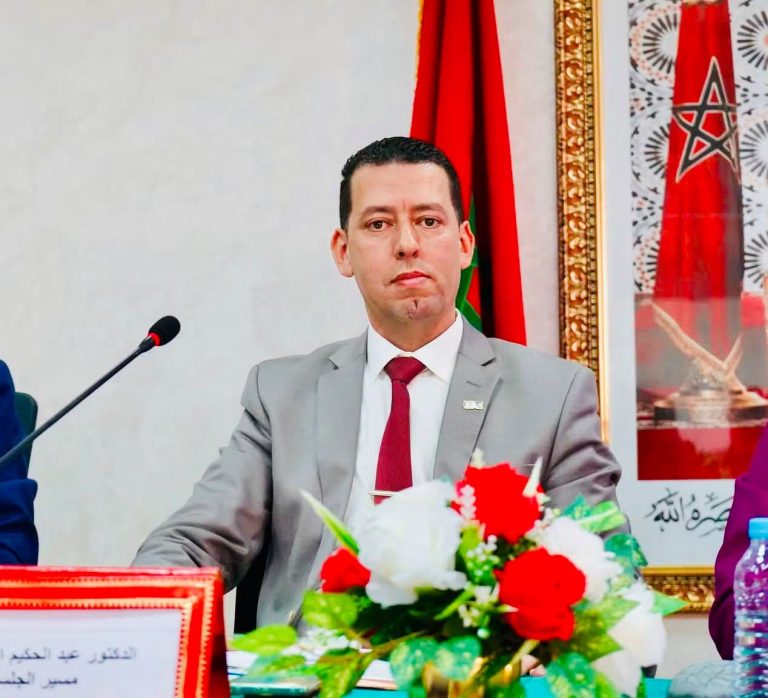 عبد الحكيم البوشعيبي.. كفاءة من الحسيمة صنعت مسارها بالعلم والاجتهاد