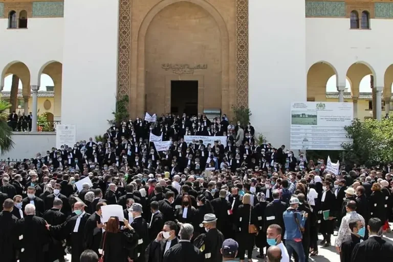 جدل واسع داخل صفوف المحامين بشأن استمرار الإضراب.. وأصوات تدعو إلى استئناف العمل