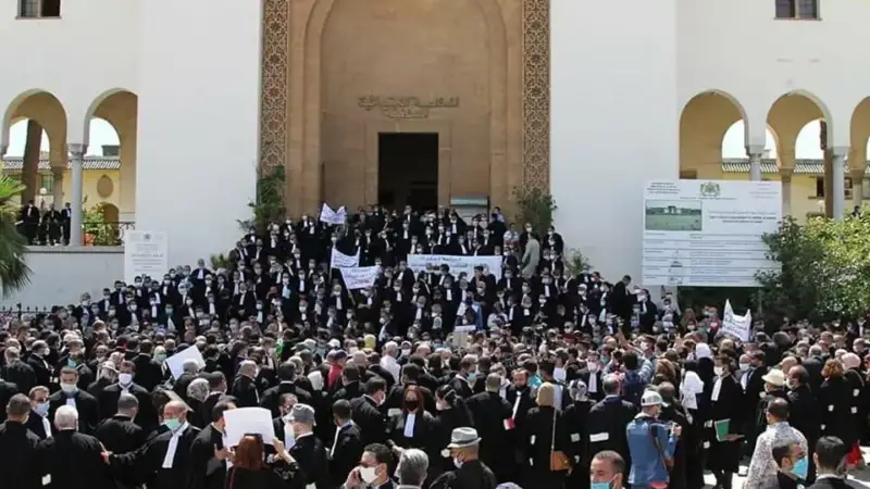 جدل واسع داخل صفوف المحامين بشأن استمرار الإضراب.. وأصوات تدعو إلى استئناف العمل